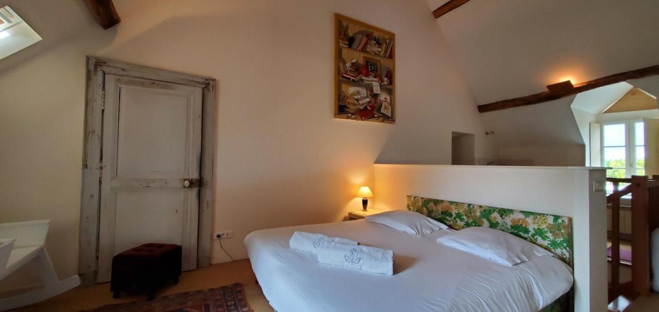 Le Sequoia Bed & Breakfast Velles  Exterior photo