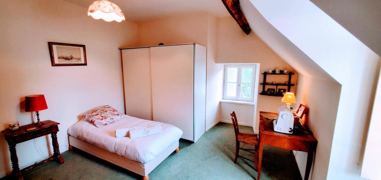 Le Sequoia Bed & Breakfast Velles  Exterior photo